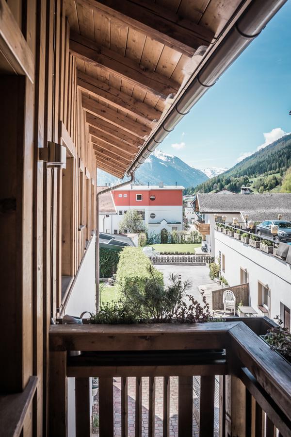 Haus Bacher Fulpmes Exterior foto